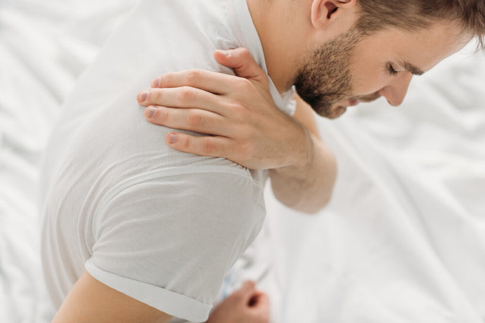 Pain Near Shoulder Blade and Possible Causes 