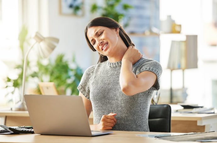 How Poor Lumbar Support Can Lead to Neck Strain and Sharp Head Pain